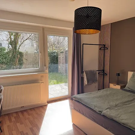 Staedtische Ruheoase Mit Garten & Gratis Parkplatz Appartamento Graz