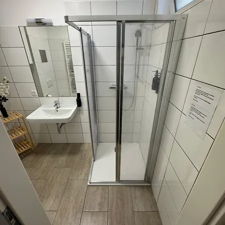 Staedtische Ruheoase Mit Garten & Gratis Parkplatz Apartment Graz