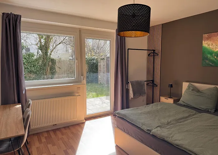 Ruhiges Garten-apartment Mit Gratis Parkplatz Appartamento Graz