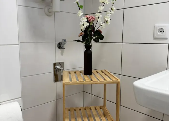 Ruhiges Garten-apartment Mit Gratis Parkplatz